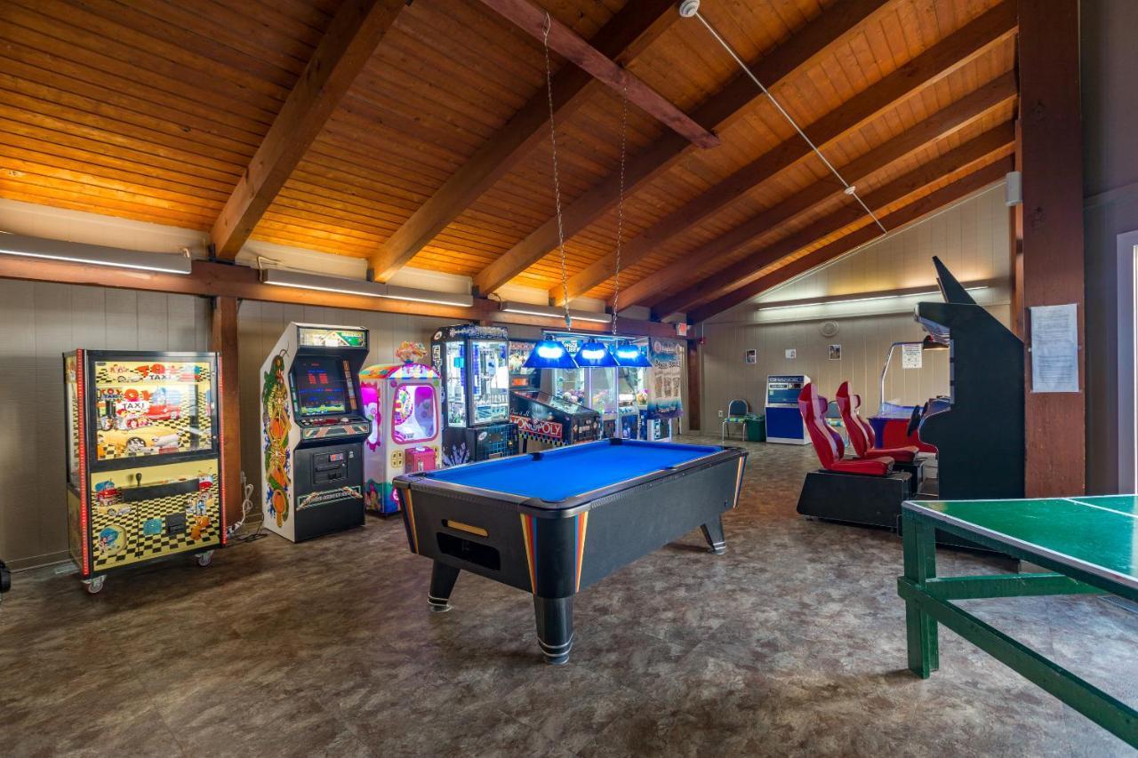 Crown Resorts At The Poconos Drums Екстериор снимка